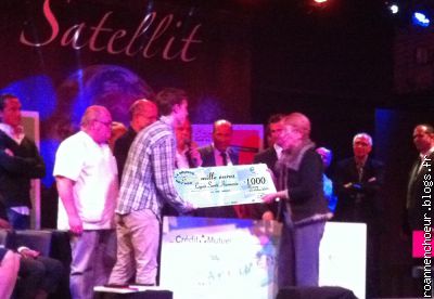 Remise des prix > R�compense partag�e avec Espoir Sant� Harmonie